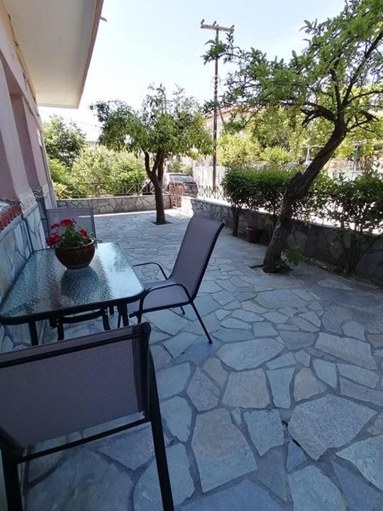 ניאה סקיוני Sofia Guesthouse מראה חיצוני תמונה