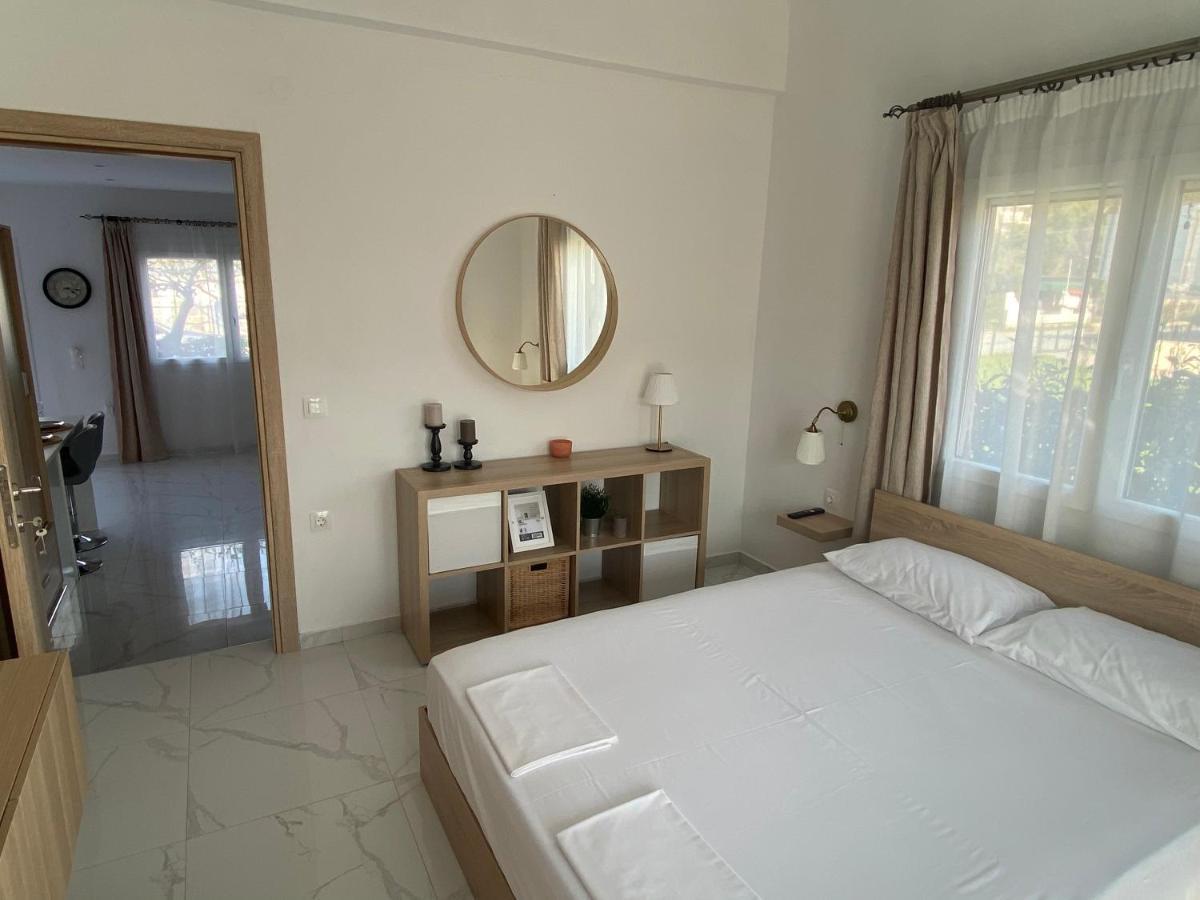 ניאה סקיוני Sofia Guesthouse מראה חיצוני תמונה