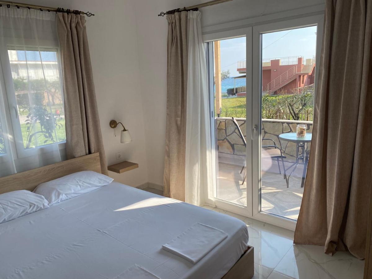 ניאה סקיוני Sofia Guesthouse מראה חיצוני תמונה