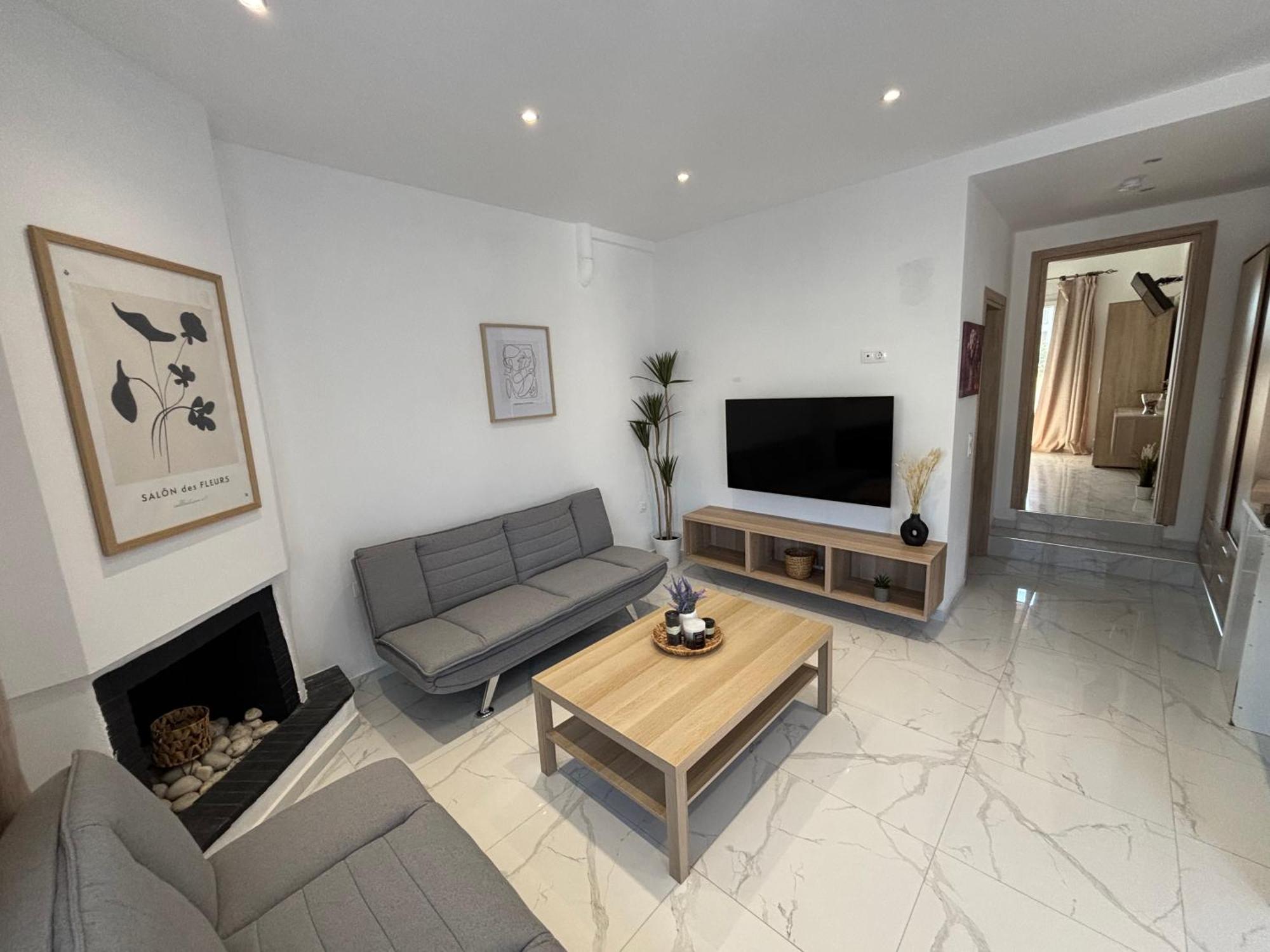 ניאה סקיוני Sofia Guesthouse מראה חיצוני תמונה